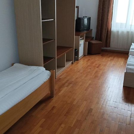 Hotel Posada Râmnicu Vâlcea Exteriör bild