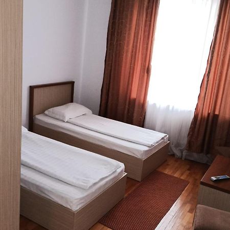 Hotel Posada Râmnicu Vâlcea Exteriör bild