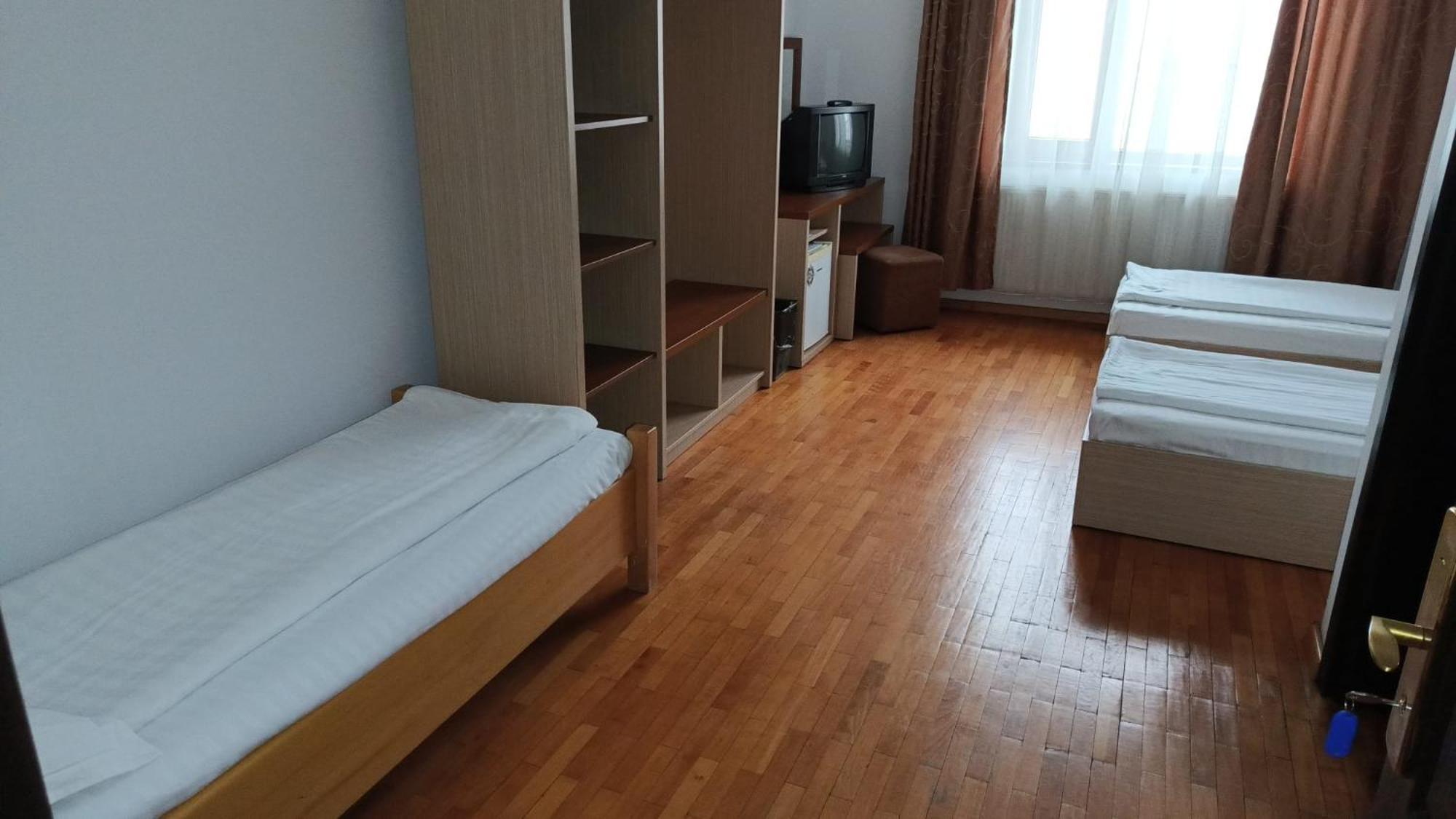 Hotel Posada Râmnicu Vâlcea Exteriör bild